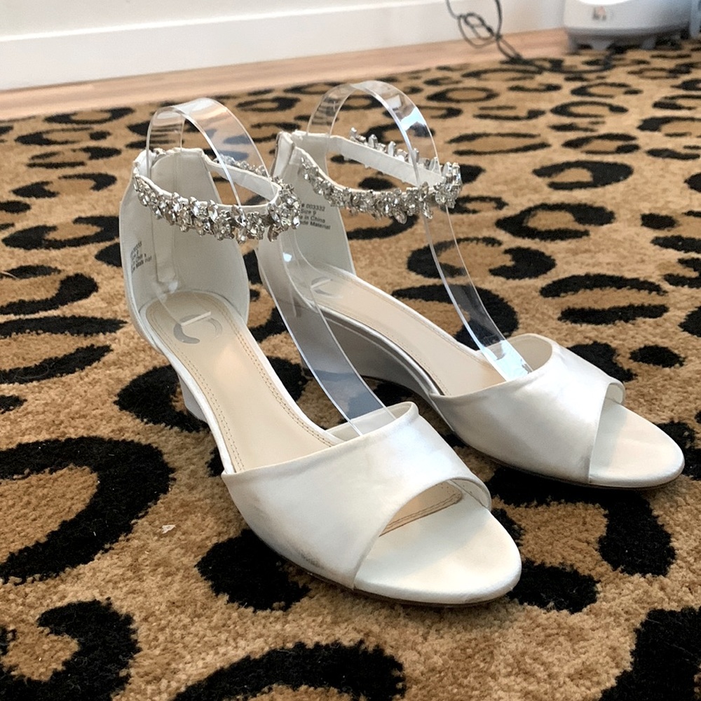 White crystal wedding shoes